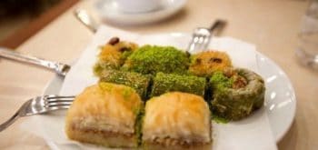 , Турецкие национальные блюда: что нужно попробовать в Турции, 10 популярных блюд, традиционные сладости