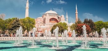 как вести себя, Как вести себя в Турции: на пляже, в мечети, в гостях, в транспорте, в магазинах