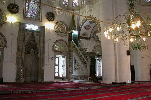 Мечеть Михримах Султан в Ускюдаре: внутреннее убранство
