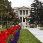 Дворец Долмабахче в Стамбуле: история, фото, цена часы работы 34 долмабахче, Дворец Долмабахче в Стамбуле: история, фото, цена часы работы